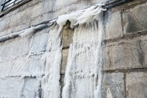 preventing frozen pipes