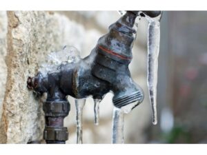 how to prevent frozen pipes
